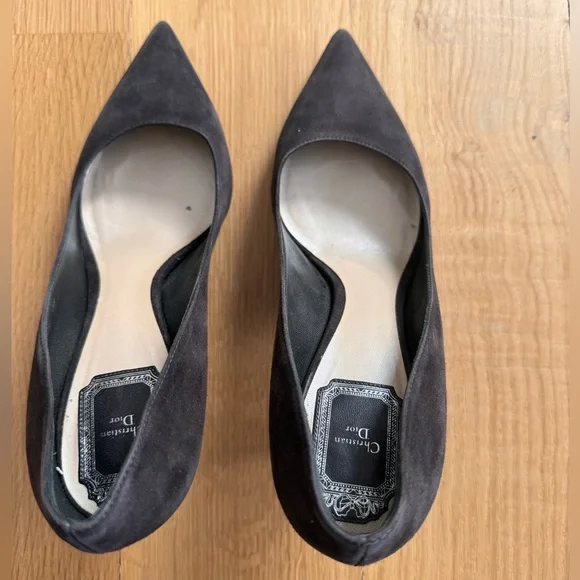 Dior Elegant Black Suede Heels - Picture 4 of 4